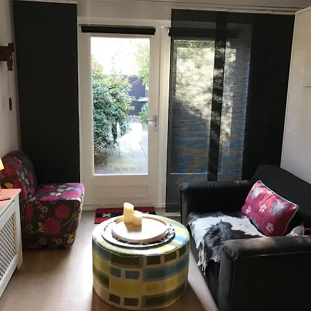 Bed & Breakfast Boutique Hide & Seek, Bed & Beach 2*