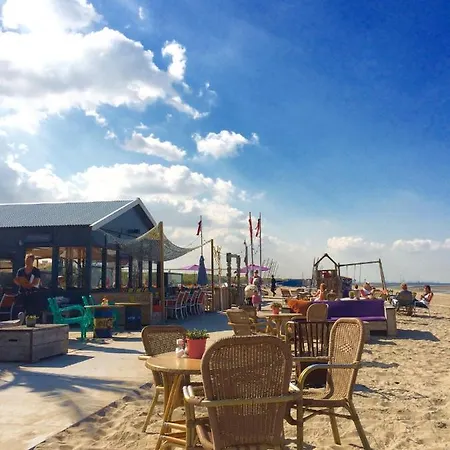 Boutique Hide & Seek, Bed & Beach Haag